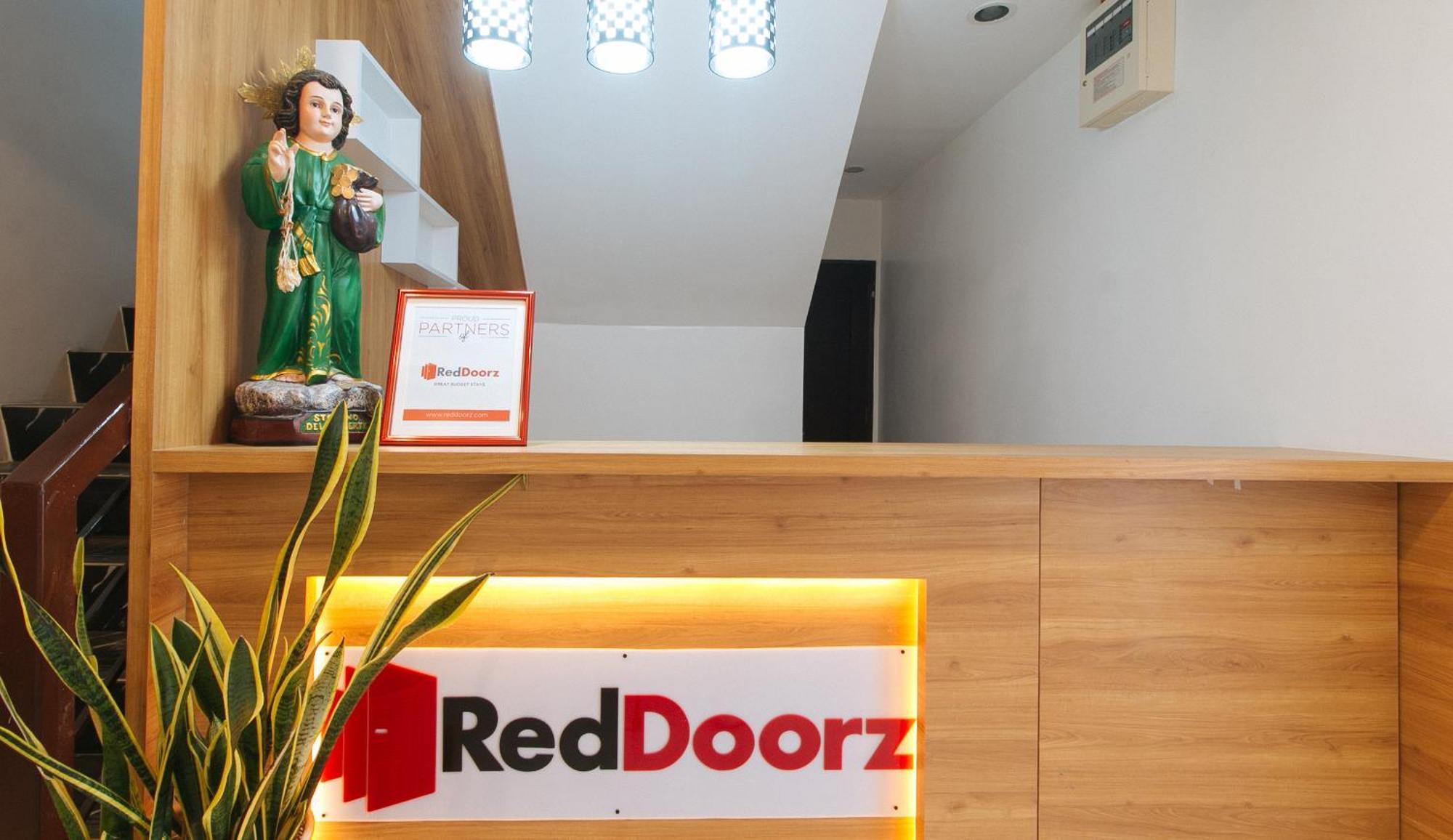 Reddoorz Near Ust Sampaloc Manila Hotel ภายนอก รูปภาพ